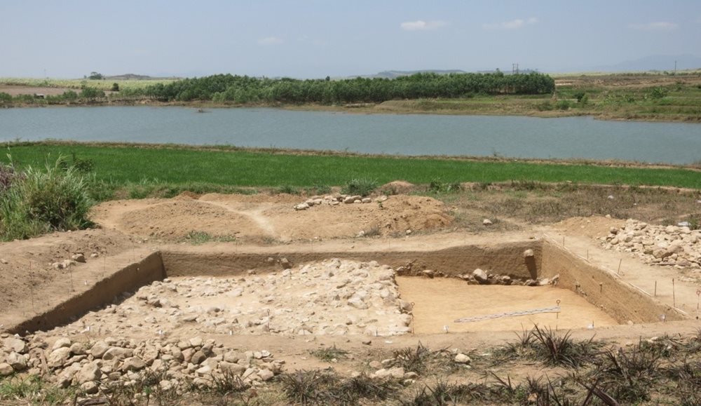 Sơ lược kết quả 4 năm khai quật và nghiên cứu hệ thống  các di tích sơ kỳ Đá cũ tại thị xã An Khê 